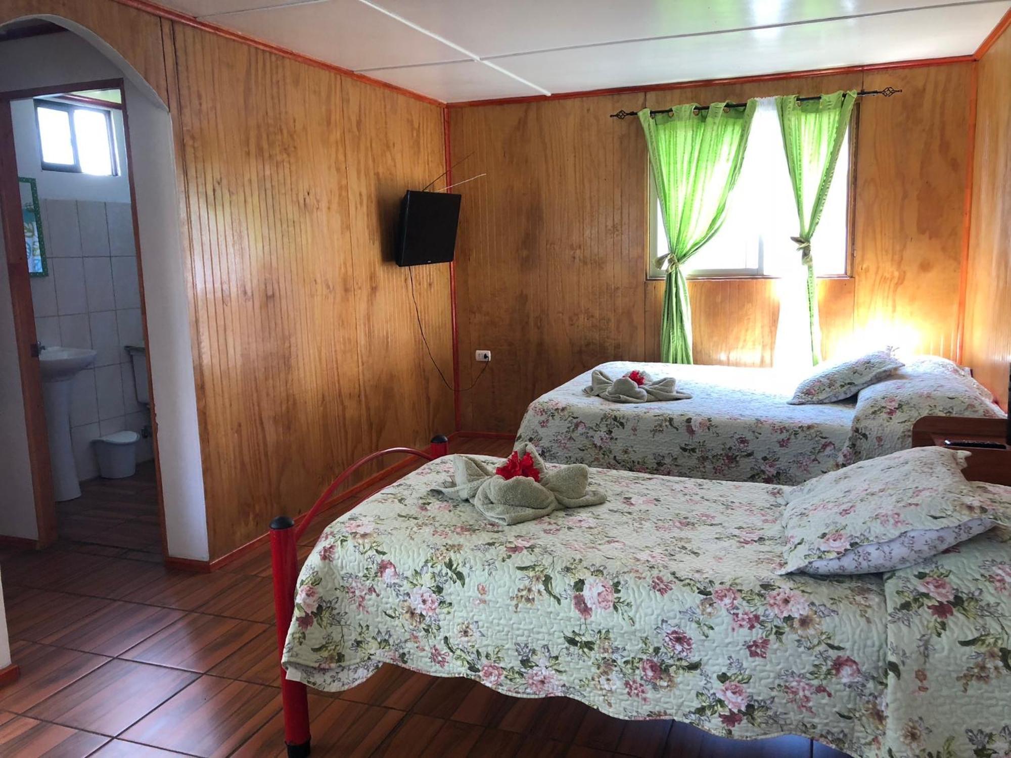 Cabanas Hinariru Nui Hanga Roa Esterno foto