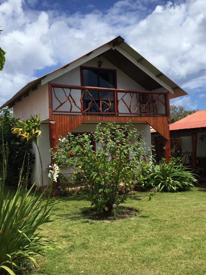 Cabanas Hinariru Nui Hanga Roa Esterno foto