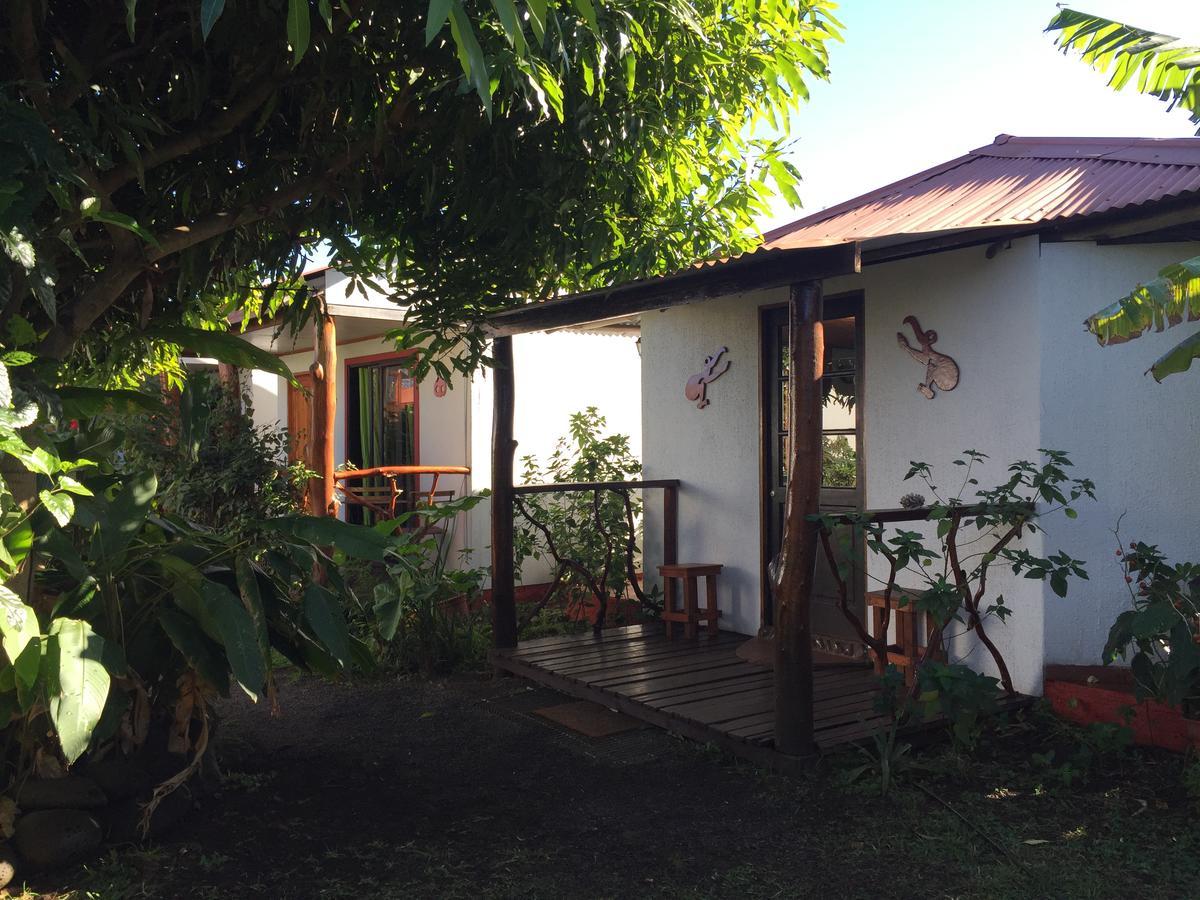 Cabanas Hinariru Nui Hanga Roa Esterno foto