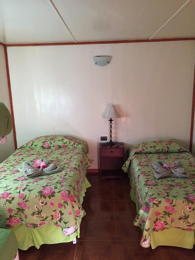 Cabanas Hinariru Nui Hanga Roa Esterno foto