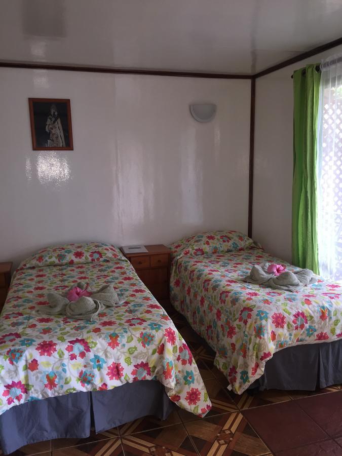 Cabanas Hinariru Nui Hanga Roa Esterno foto