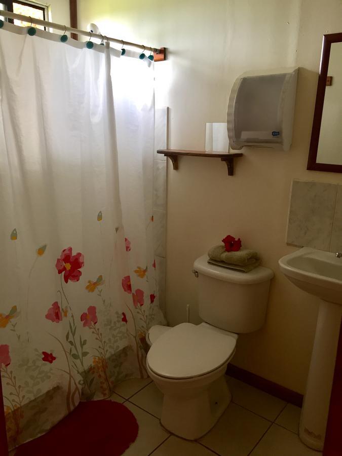 Cabanas Hinariru Nui Hanga Roa Esterno foto